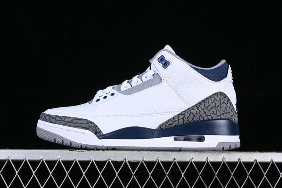 Air Jordan 3 Retro Midnight Navy