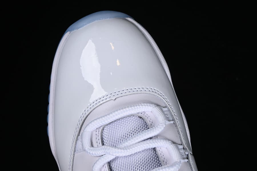 Air Jordan 11 Legend Blue