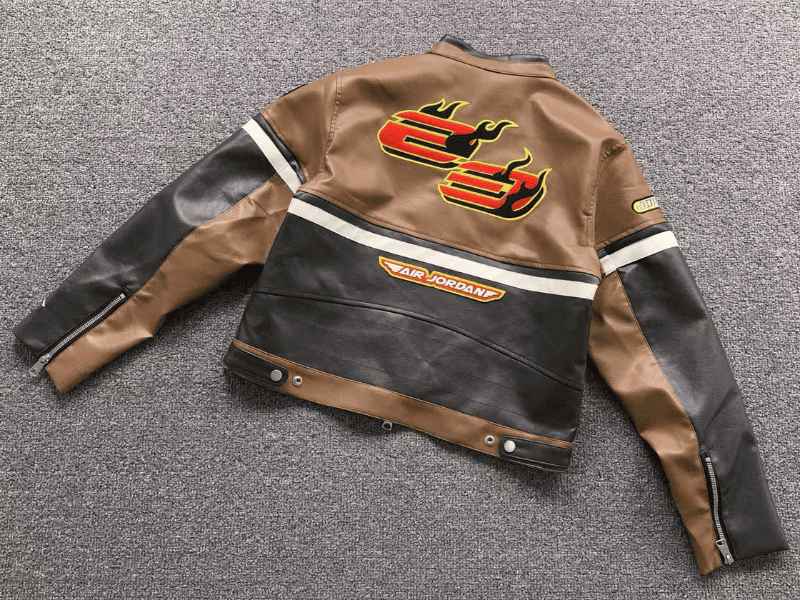 Jaqueta Travis Scott x Jordan Archaeo Brown