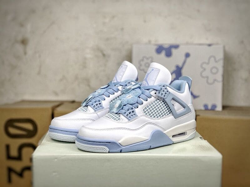 Air Jordan 4 Forget Me Not