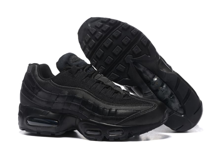 Nike Air Max 95 Triple Black