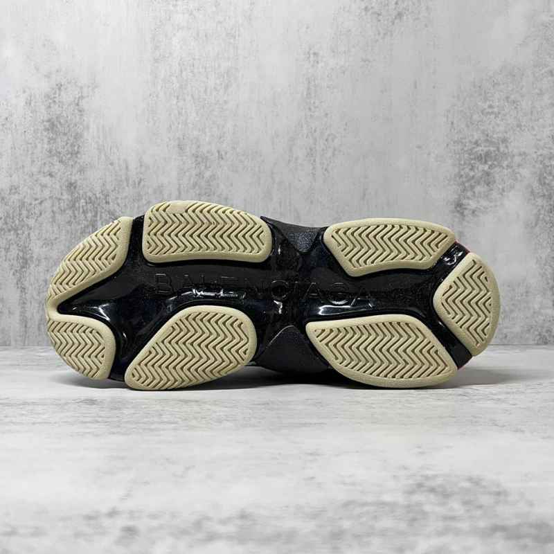 Balenciaga Triple S Black