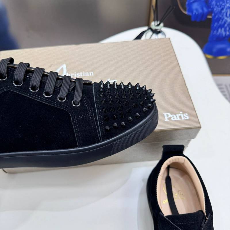 Christian Louboutin Louis Junior Spikes