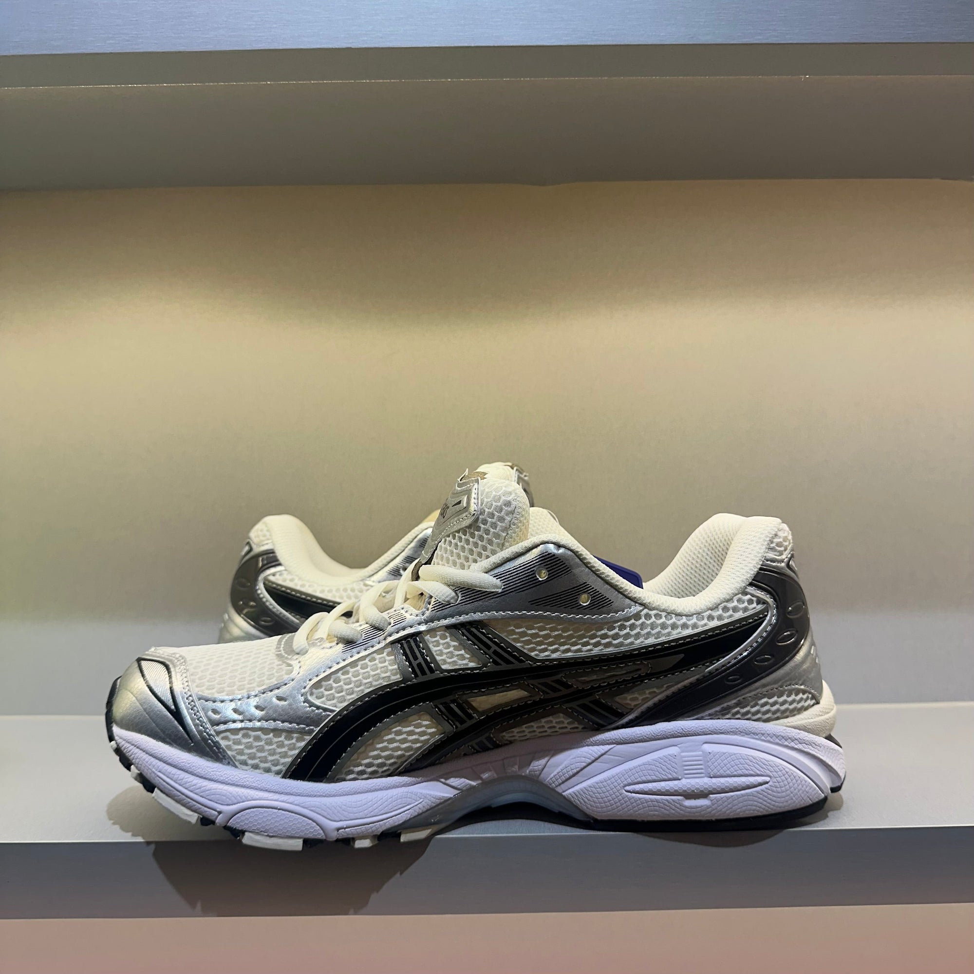 Asics Gel-Kayano 14 Cream Black Metallic Plum (Pronta Entrega)