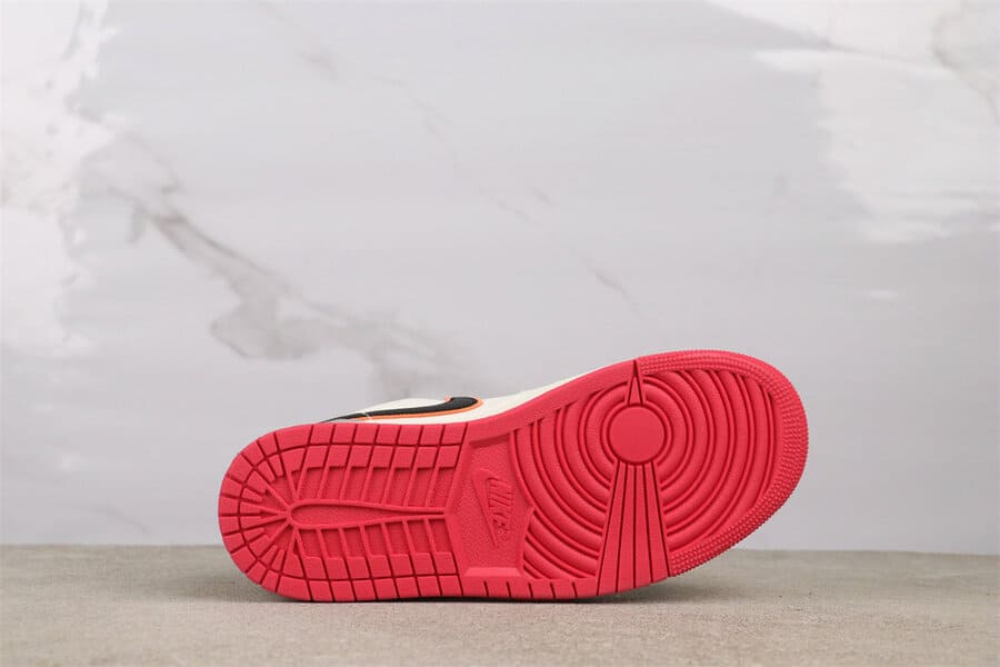 Jordan 1 Low Premium Lace Toggle