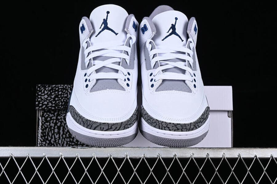 Air Jordan 3 Retro Midnight Navy
