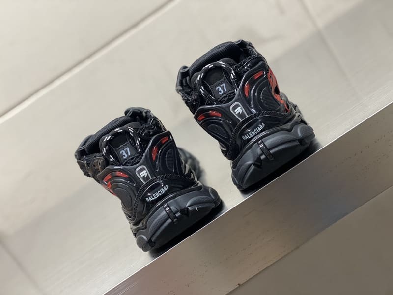 Pronta Entrega - Balenciaga Runner Graffiti Sneaker Black