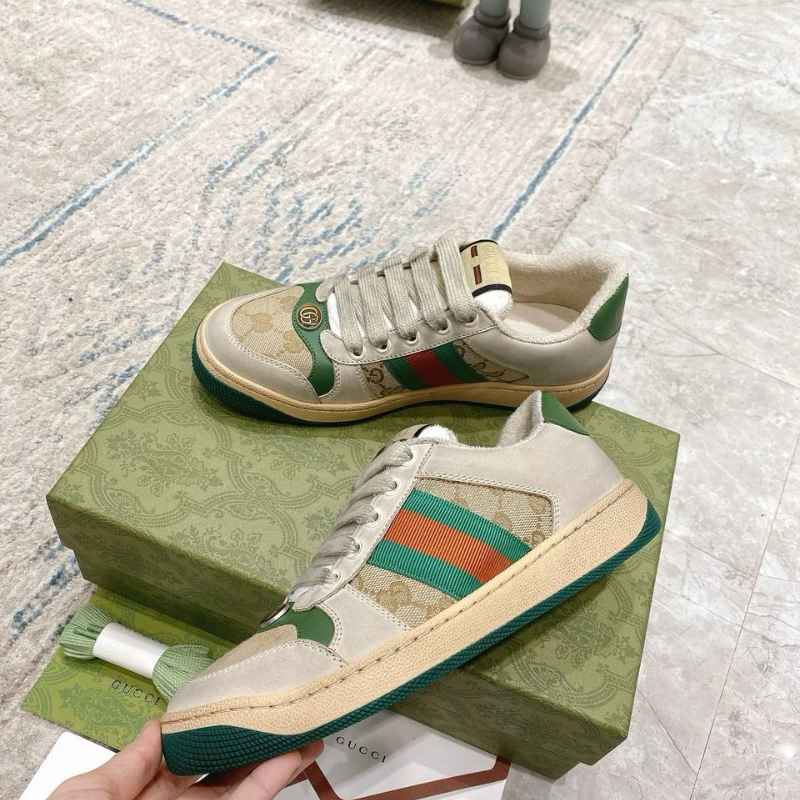 Gucci GG Canvas Screener