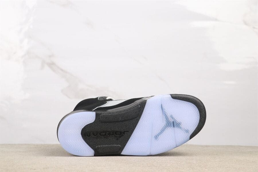 Air Jordan 5 Retro OG Black Metallic