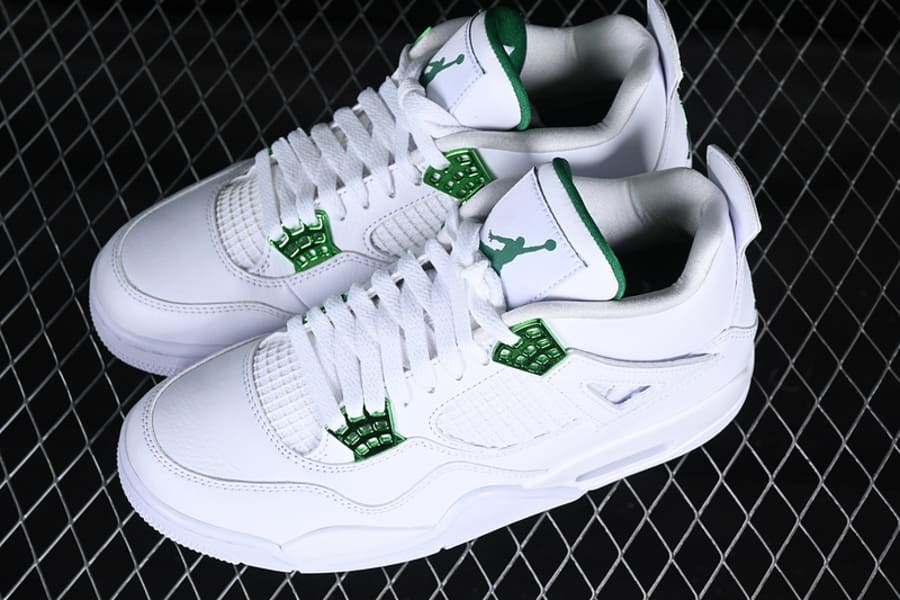 Air Jordan 4 Metallic Green