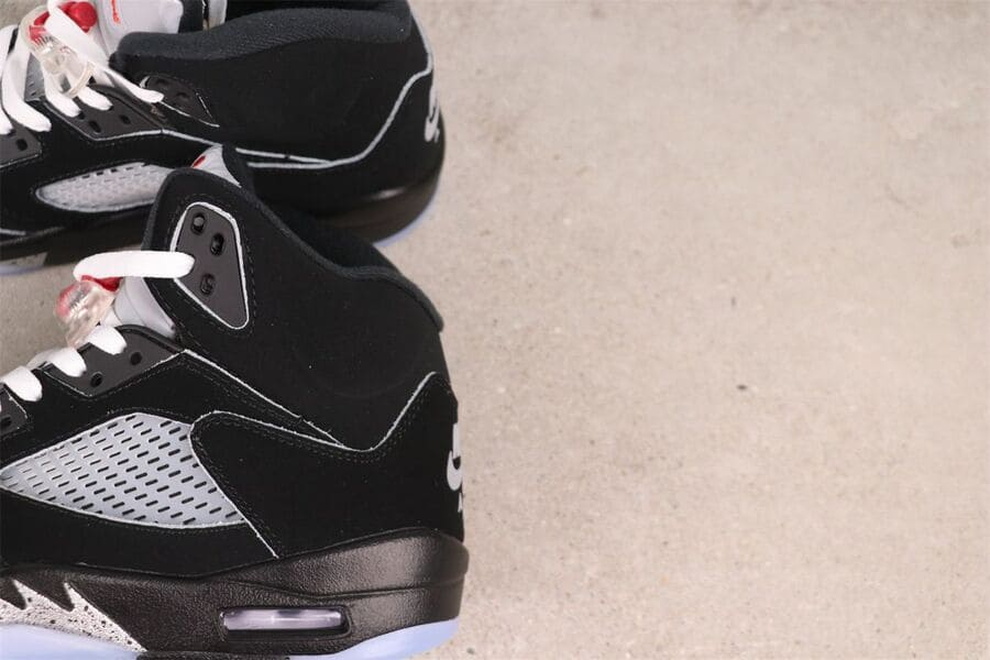 Air Jordan 5 Retro OG Black Metallic