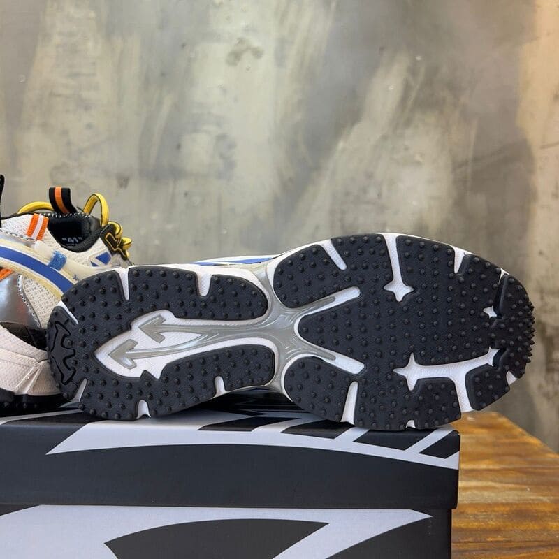 Off-White Be Right Back White Blue