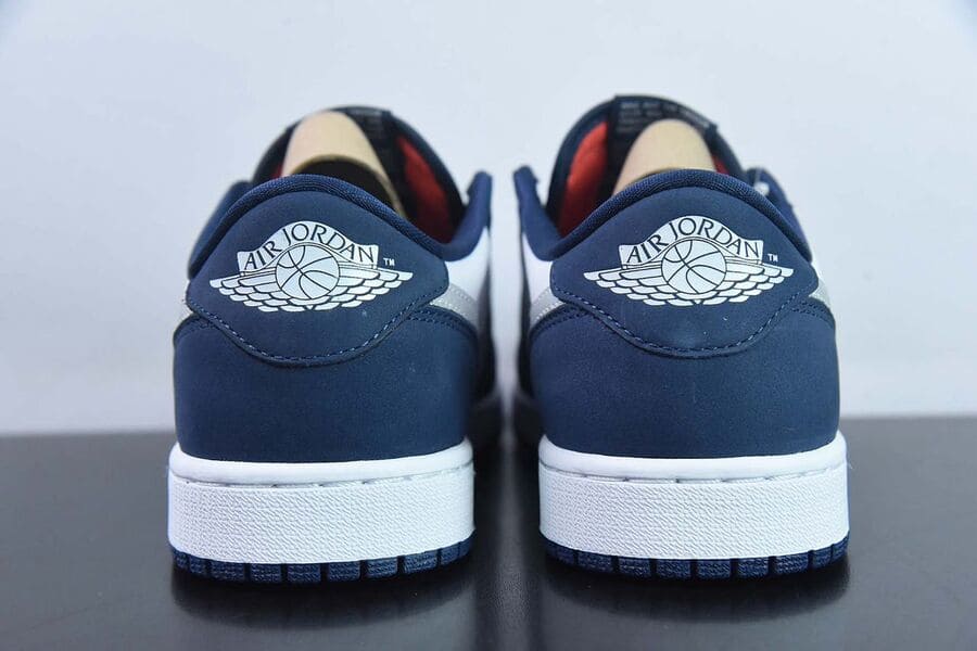 Air Jordan 1 Low SB Midnight Navy