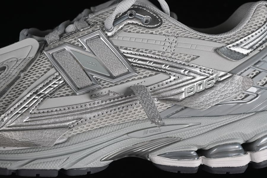 New Balance 1906A Concrete Silver Metallic