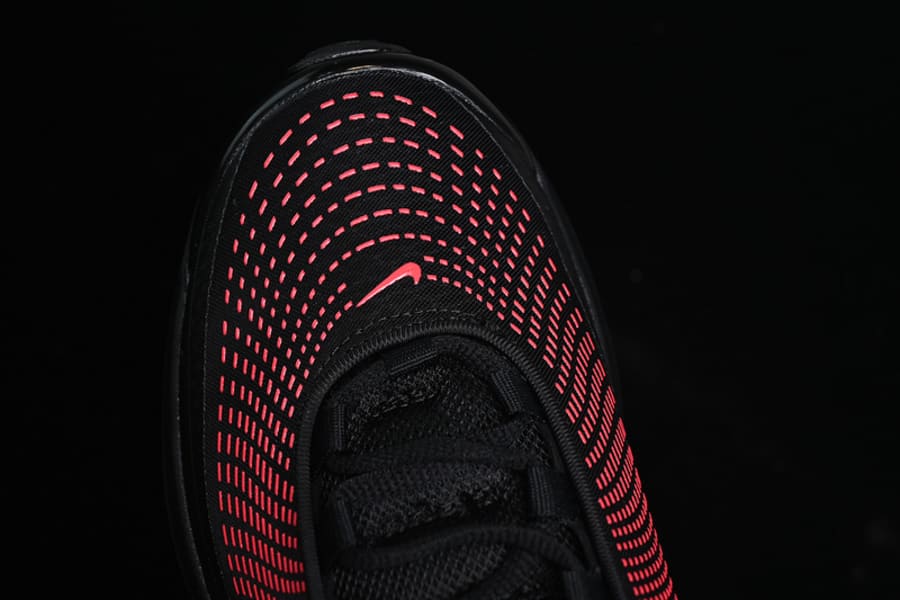 Nike Air Max DN Bred