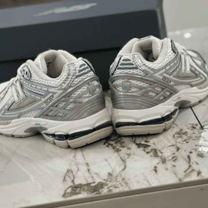 New Balance 1906R Silver Metallic
