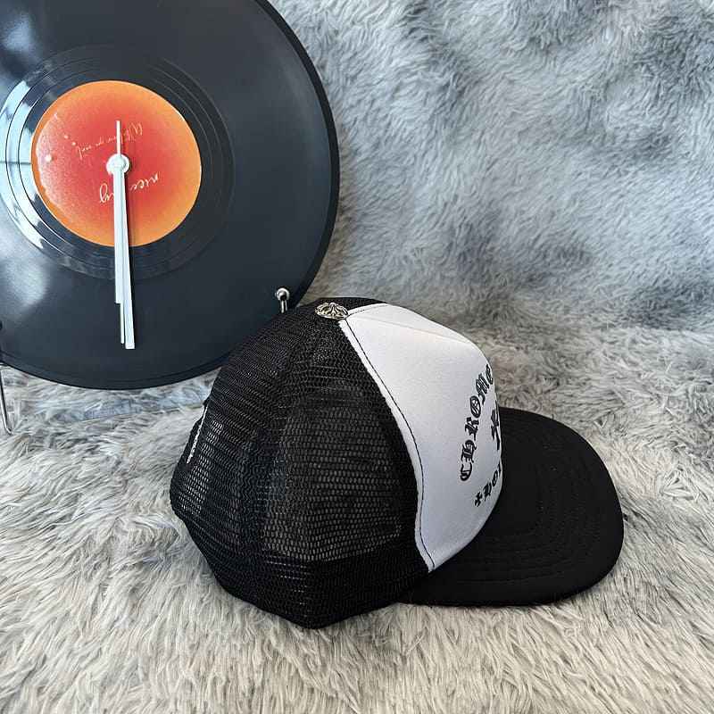 Boné Chrome Hearts Hollywood Cross Preto/Branco