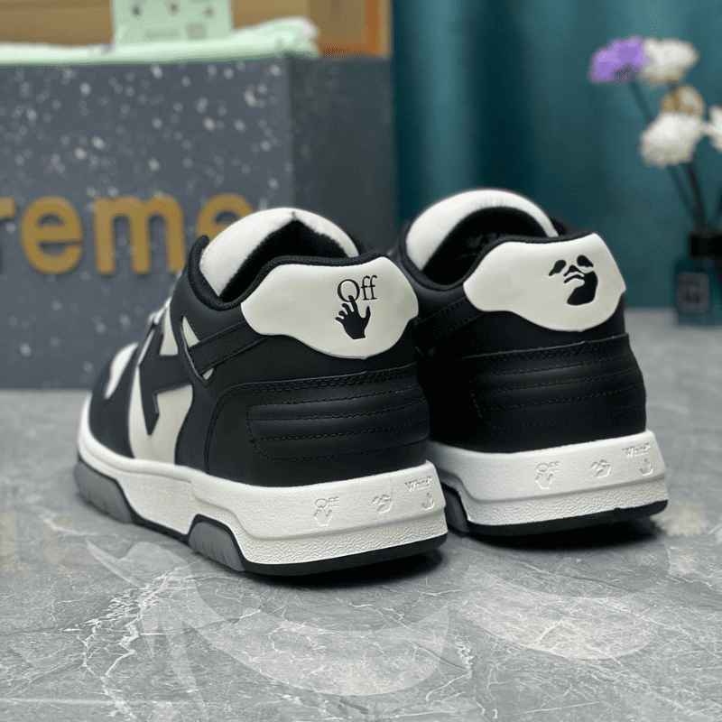Off-White Out of Office Black White