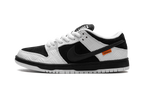 Nike SB Dunk Low TIGHTBOOTH