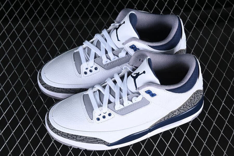 Air Jordan 3 Retro Midnight Navy