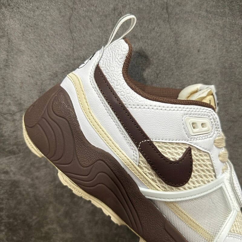 Travis Scott x Nike Zoom Field Jaxx Chocolate