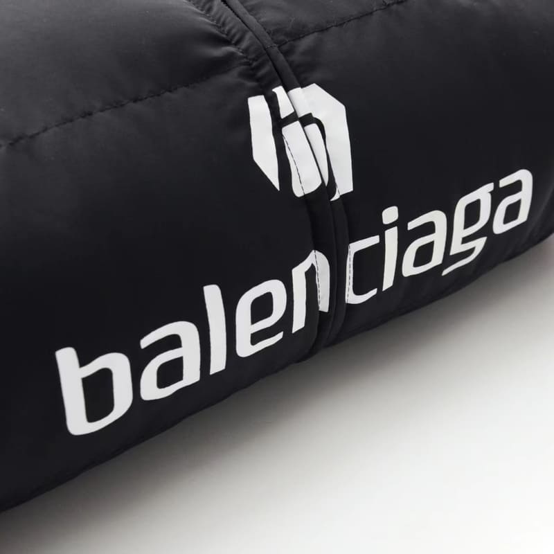 Jaqueta Balenciaga Soccer Puffer
